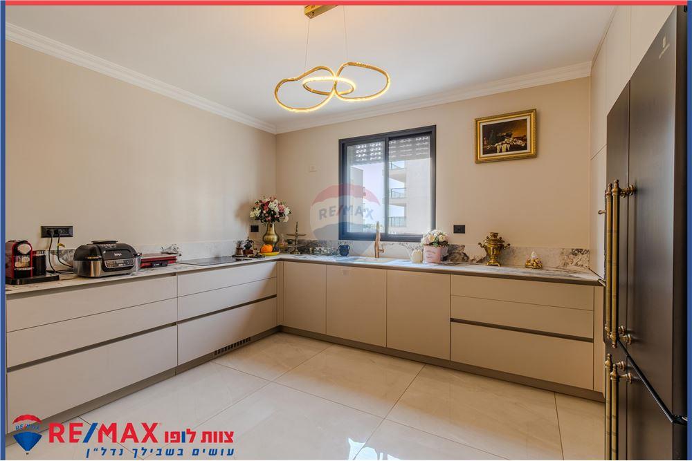 Apartment for Sale in Afula - Image 3