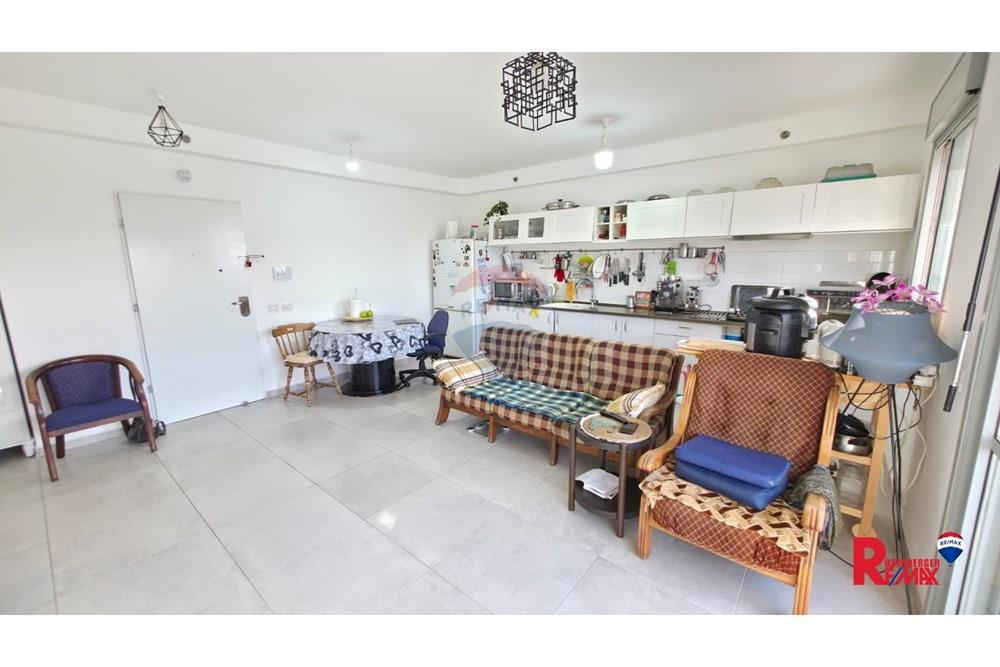Apartment for Sale in בית דגן - Image 3
