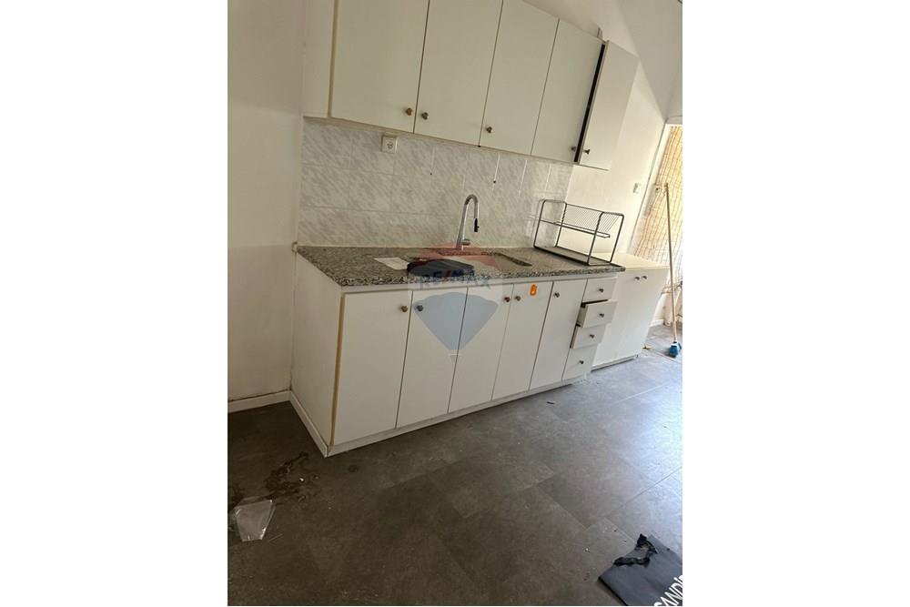 Apartment for Sale in קרית מוצקין - Image 3