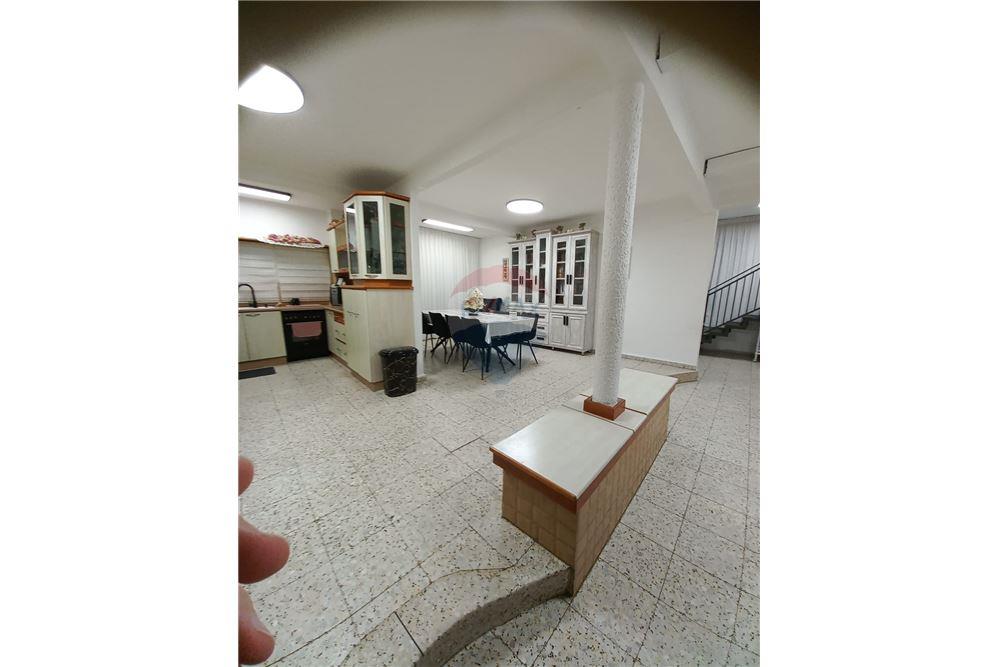 Apartment for Sale in Lod - Image 3
