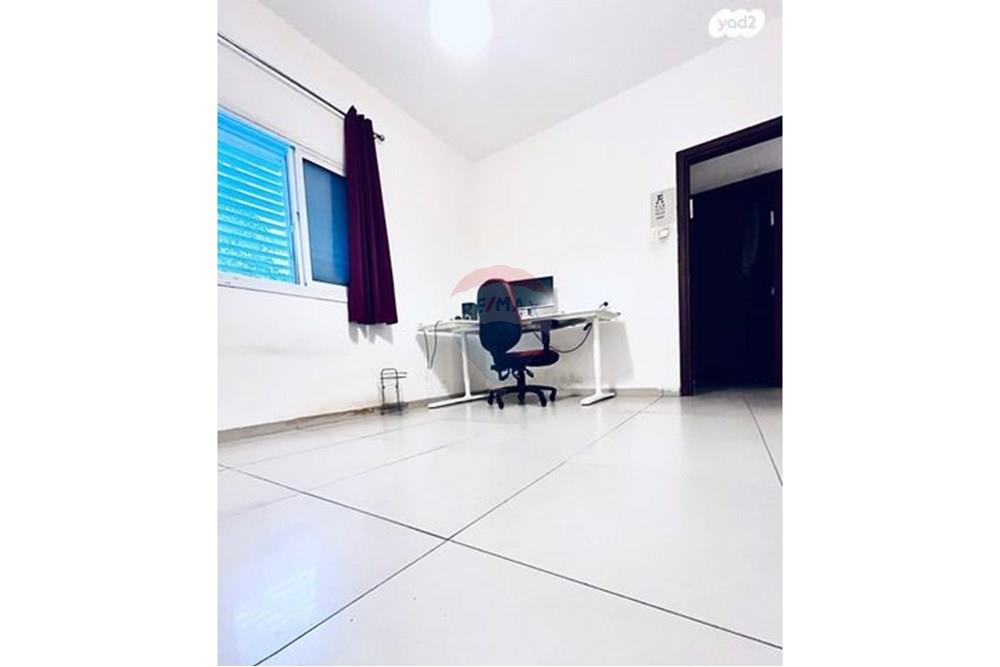 Apartment for Sale in Haifa - Image 4