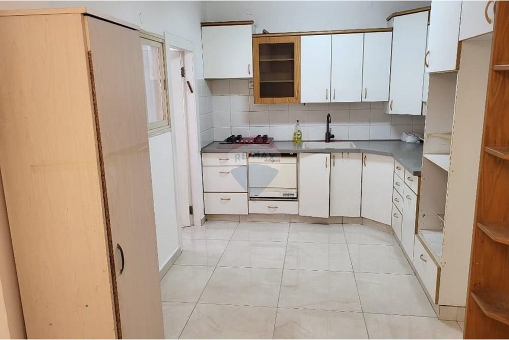 Apartment for Sale in Beer Sheva - Image 1