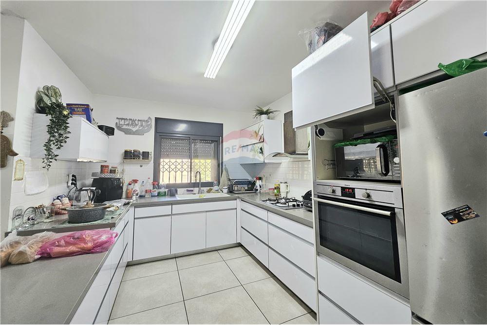 Apartment for Sale in Afula - Image 3