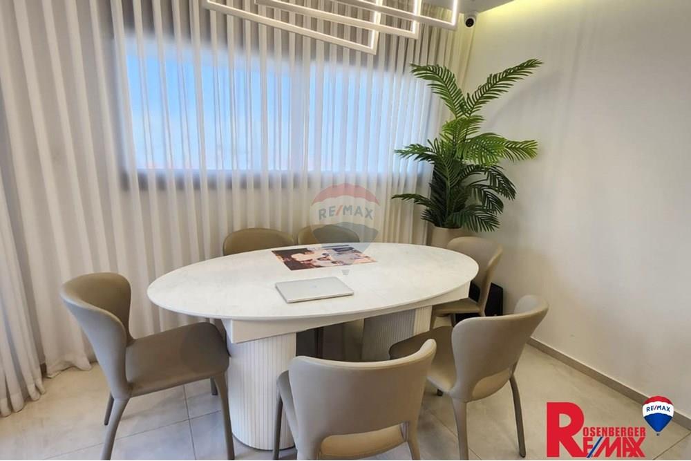 Apartment for Sale in Holon - Image 4