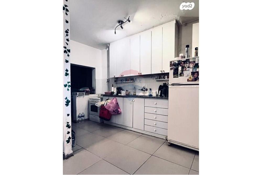 Apartment for Sale in Haifa - Image 3
