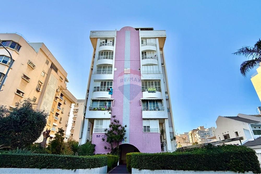 Apartment for Sale in Netanya - Image 1