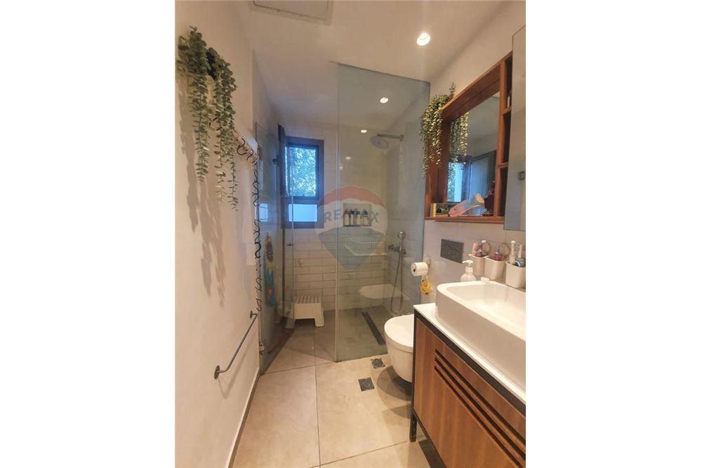 Apartment for Sale in Tel Aviv - Image 5