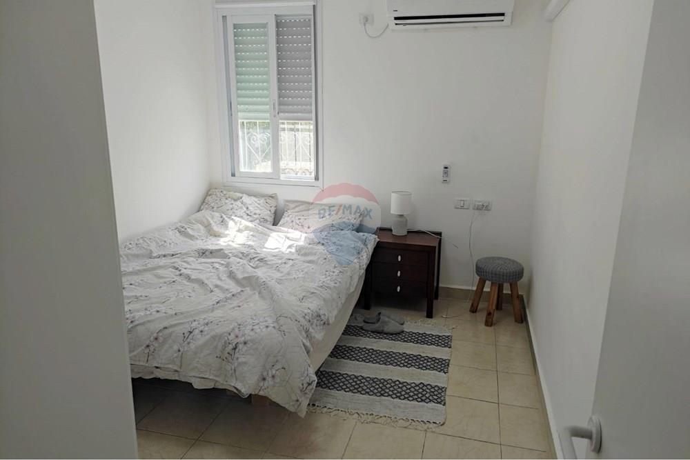 Apartment for Sale in Lod - Image 4