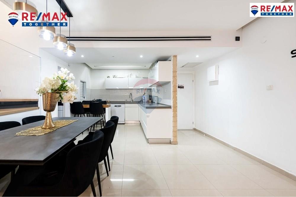 Apartment for Sale in Ashdod - Image 2