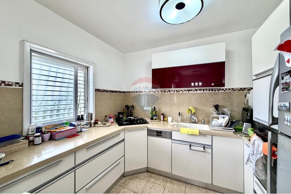 Apartment for Sale in Netanya - Image 7