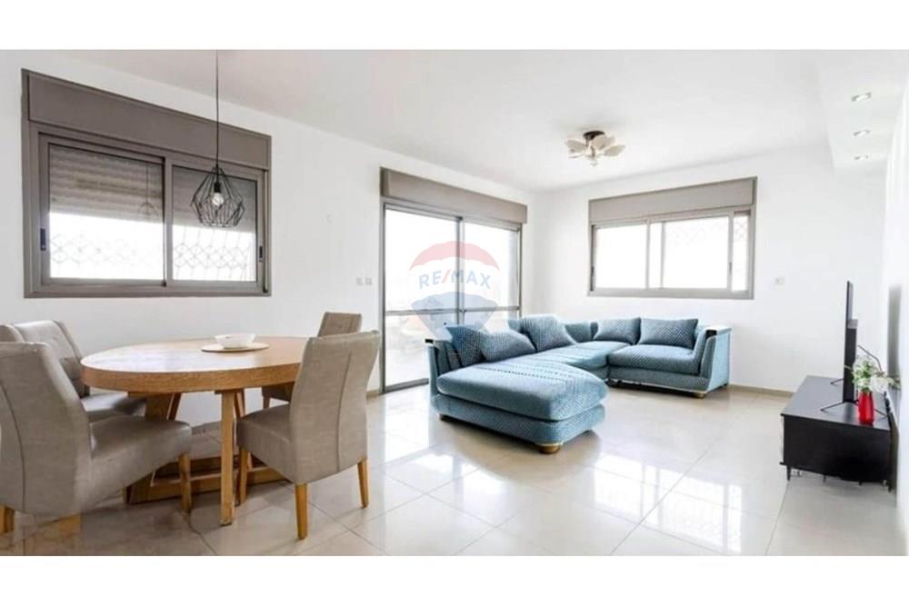 Apartment for Sale in באר יעקב - Image 1