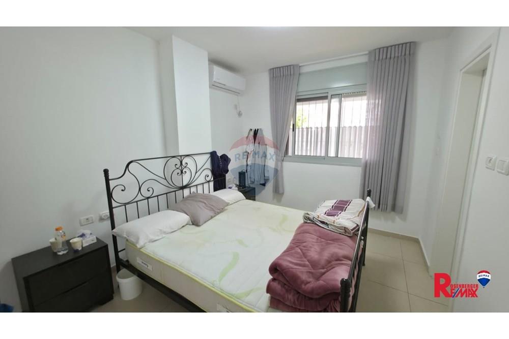 Apartment for Sale in Holon - Image 5