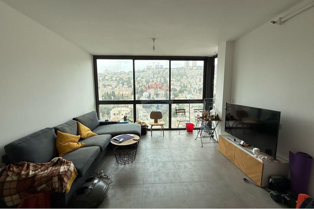 Apartment for Sale in Haifa - Image 2