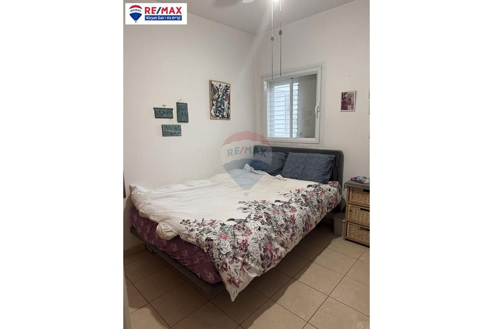 Apartment for Sale in קרית גת - Image 5