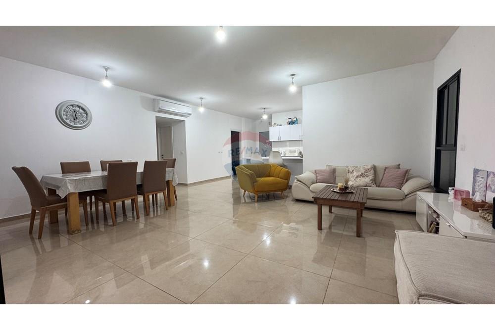 Apartment for Sale in Afula - Image 5