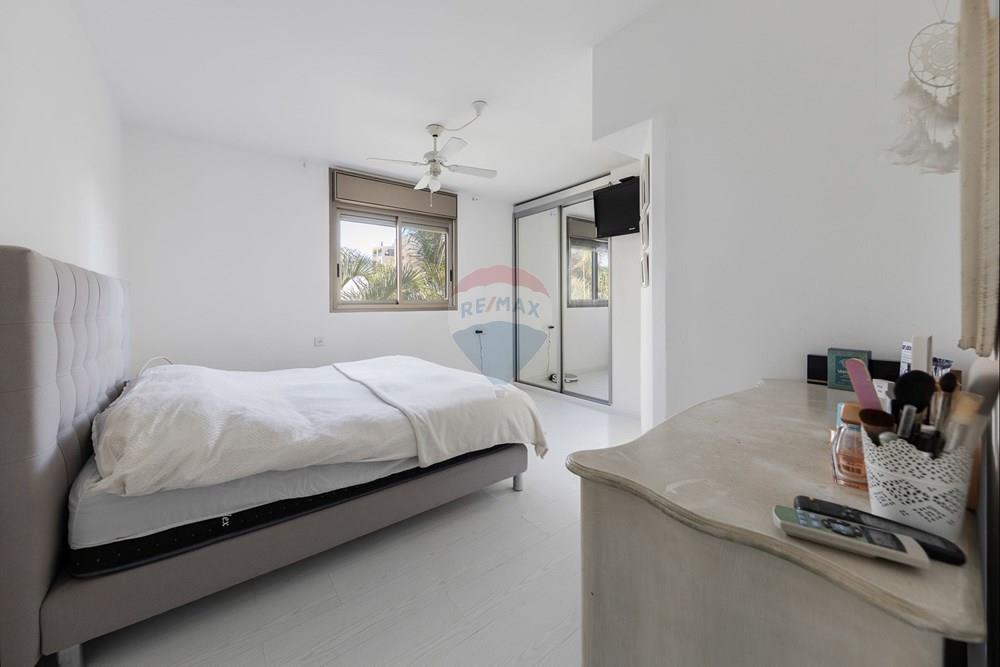 Apartment for Sale in Netanya - Image 2