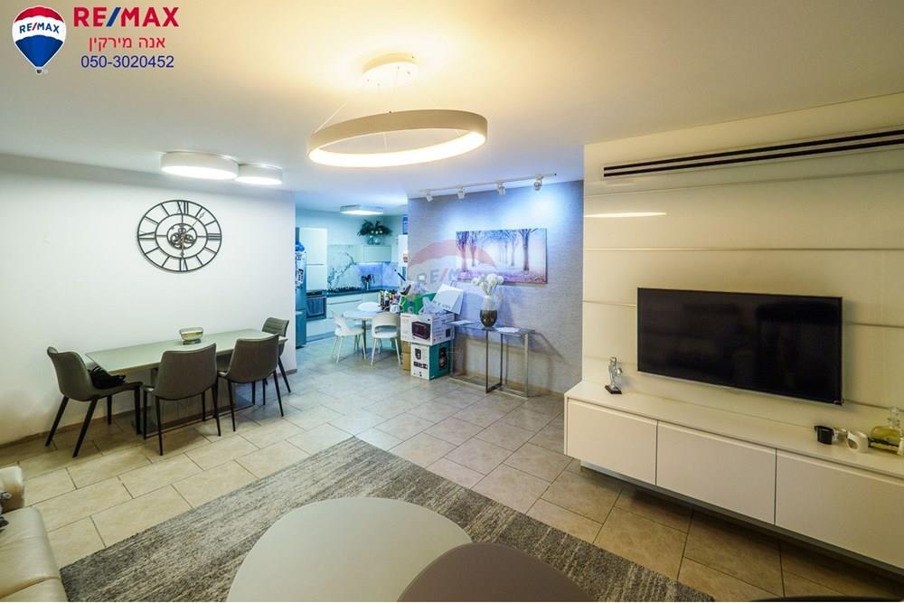 Apartment for Sale in Nahariya - Image 2