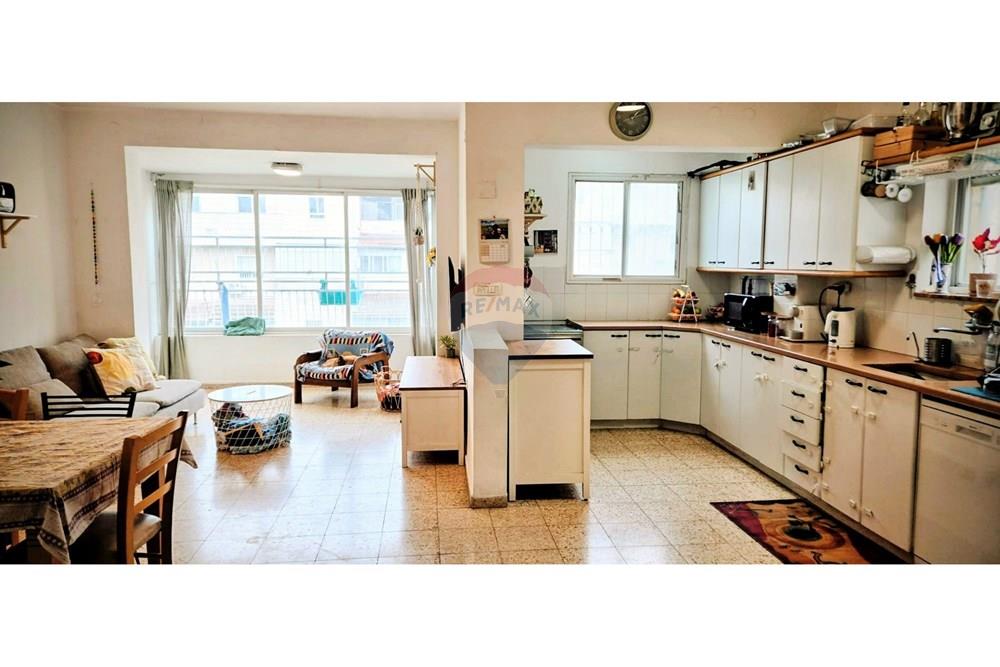 Apartment for Sale in Jerusalem - Image 1