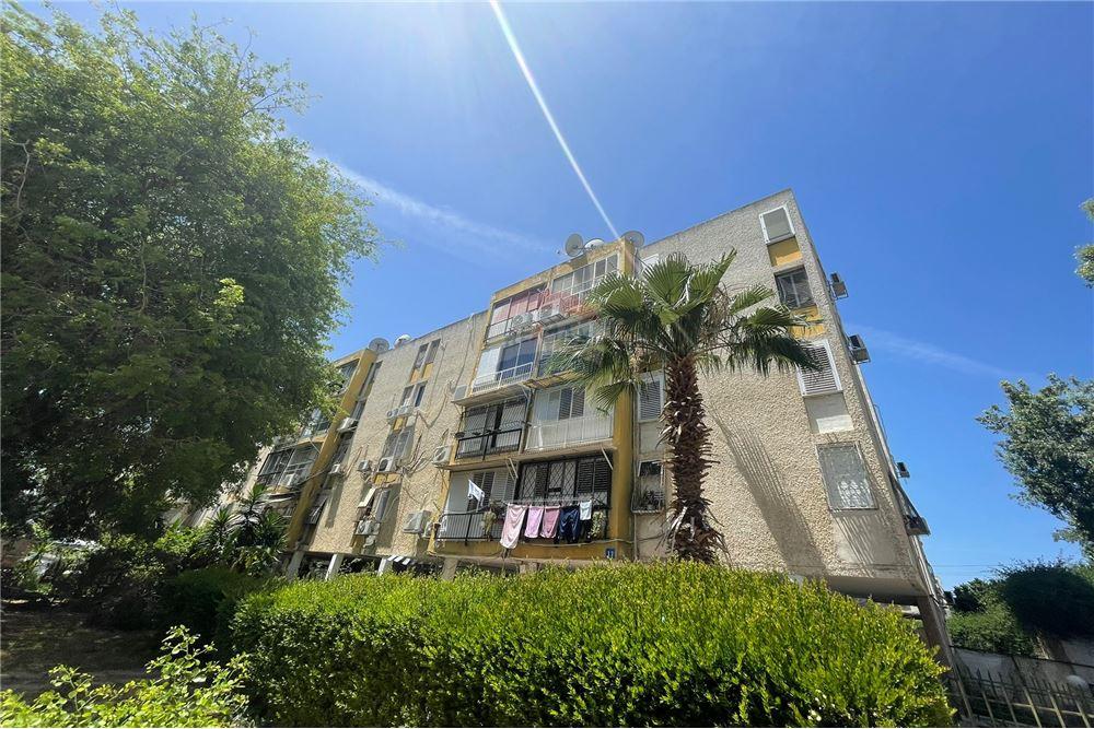 Apartment for Sale in Tel Aviv - Image 1