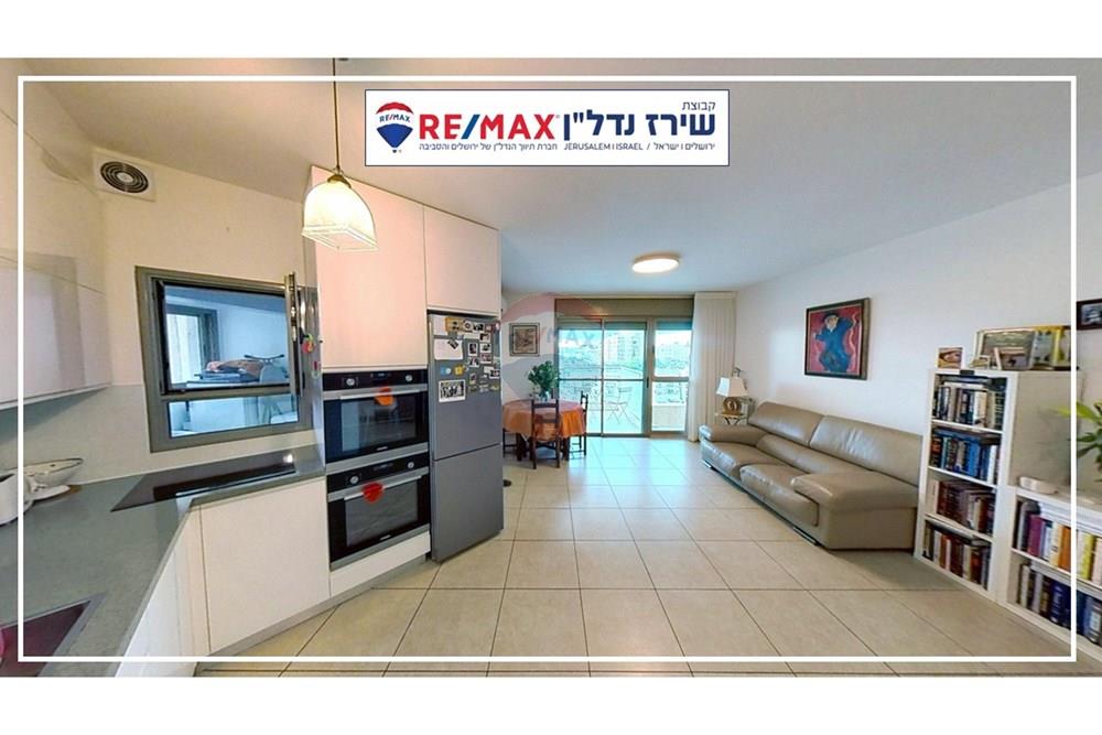 Apartment for Sale in Jerusalem - Image 4