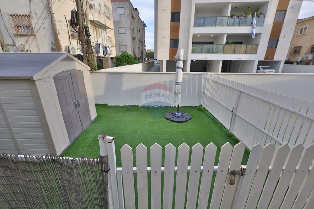 Apartment for Sale in קרית מוצקין - Image 6