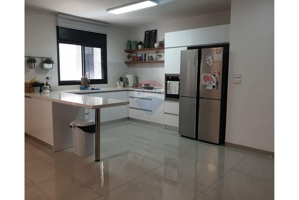 Apartment for Sale in Nahariya - Image 3