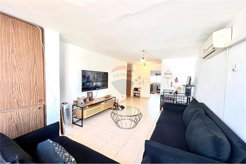 Apartment for Sale in Tel Aviv - Image 3