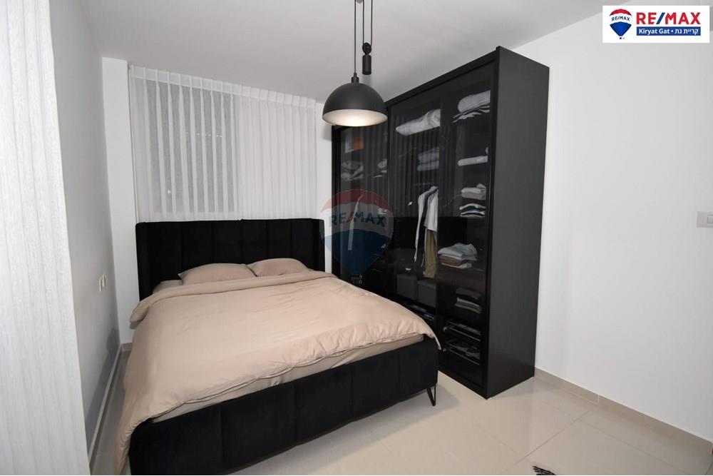 Apartment for Sale in קרית גת - Image 4