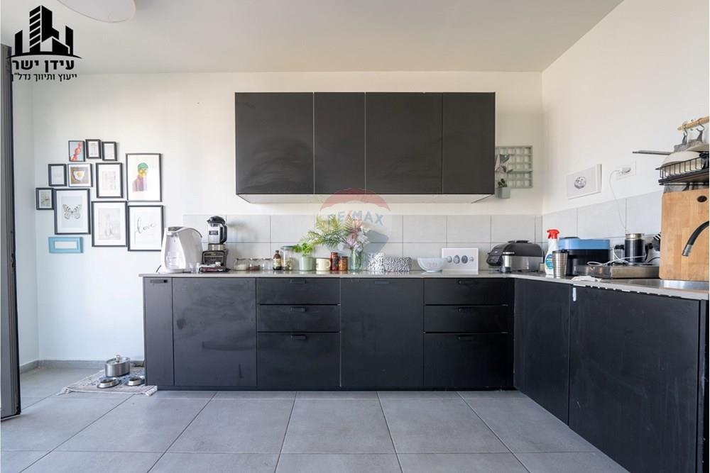 Apartment for Sale in Tel Aviv - Image 4