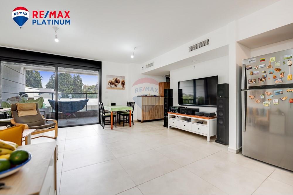 Apartment for Sale in קרית אונו - Image 1