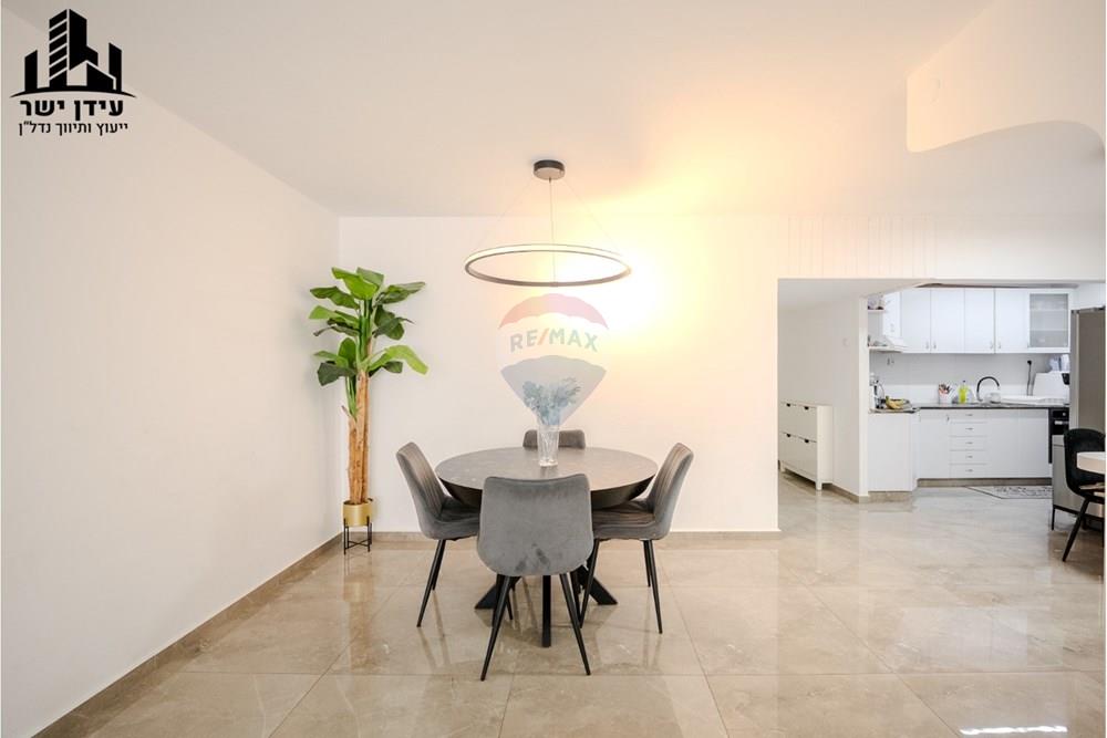 Apartment for Sale in Tel Aviv - Image 2