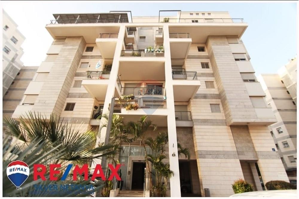Apartment for Sale in Netanya - Image 6