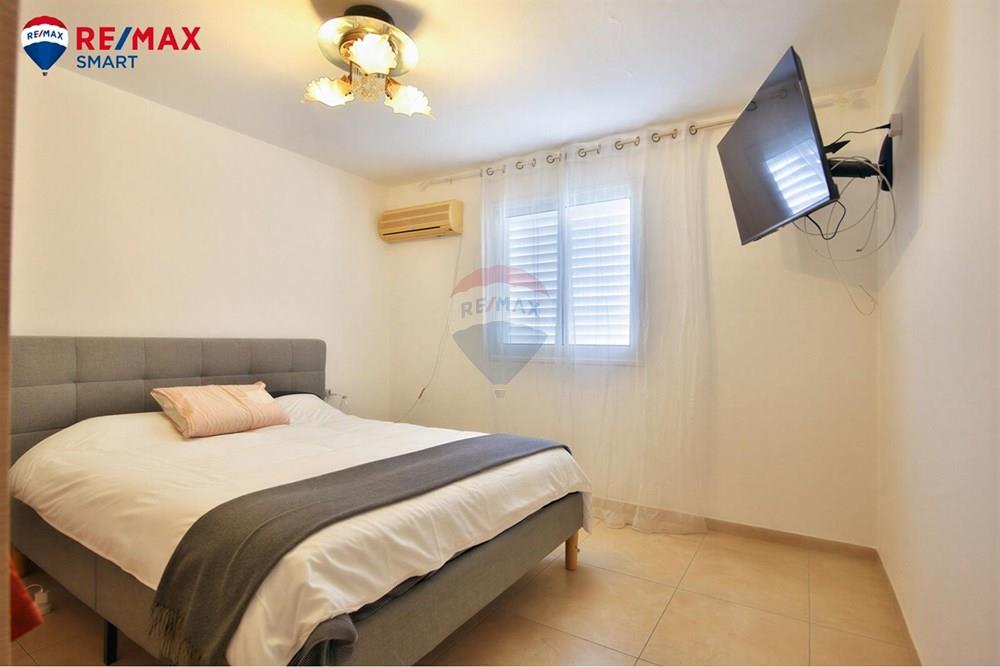 Apartment for Sale in Kiryat Yam - Image 5