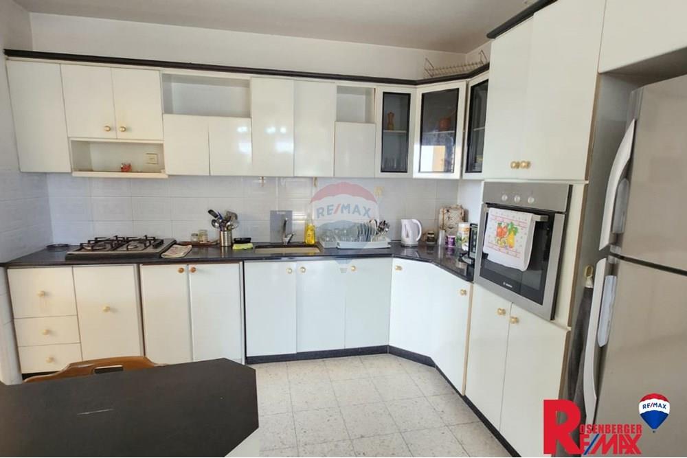 Apartment for Sale in Bat Yam - Image 4