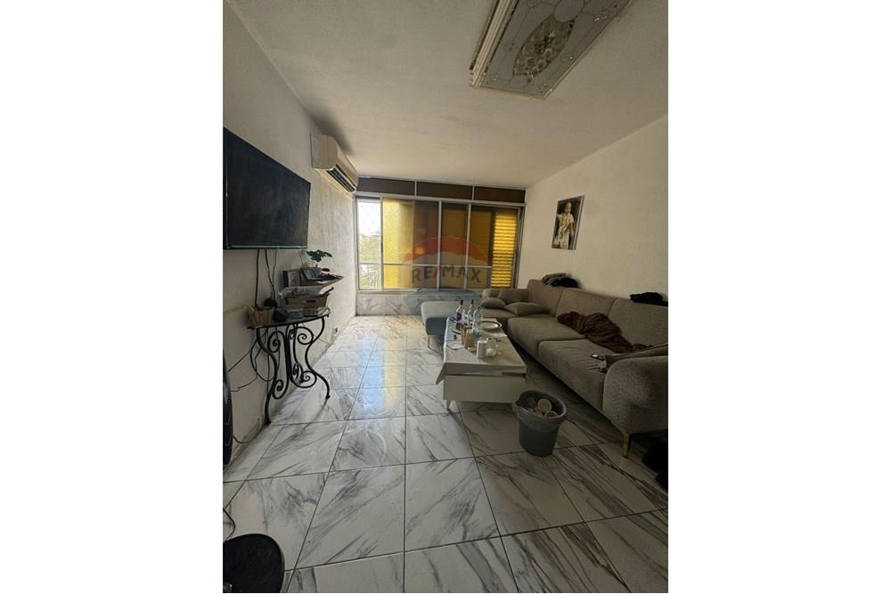 Apartment for Sale in קרית אתא - Image 1