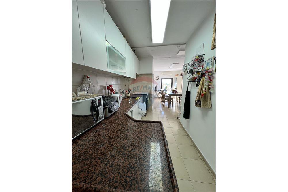 Apartment for Sale in Tel Aviv - Image 3