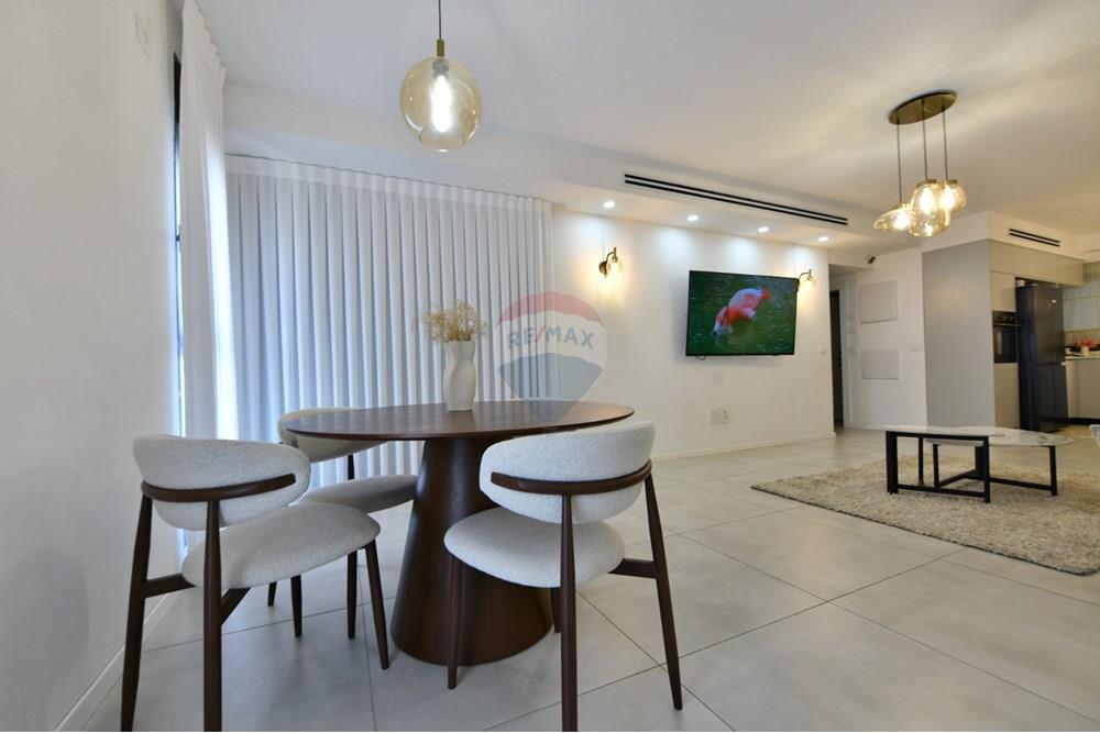 Apartment for Sale in Or Yehuda - Image 7