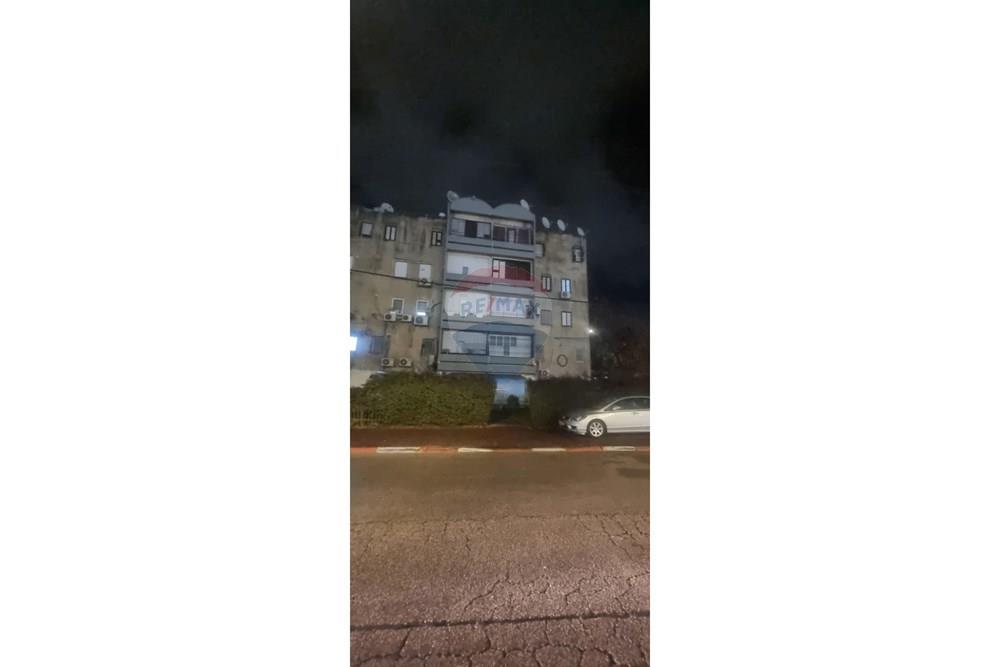 Apartment for Sale in Lod - Image 5