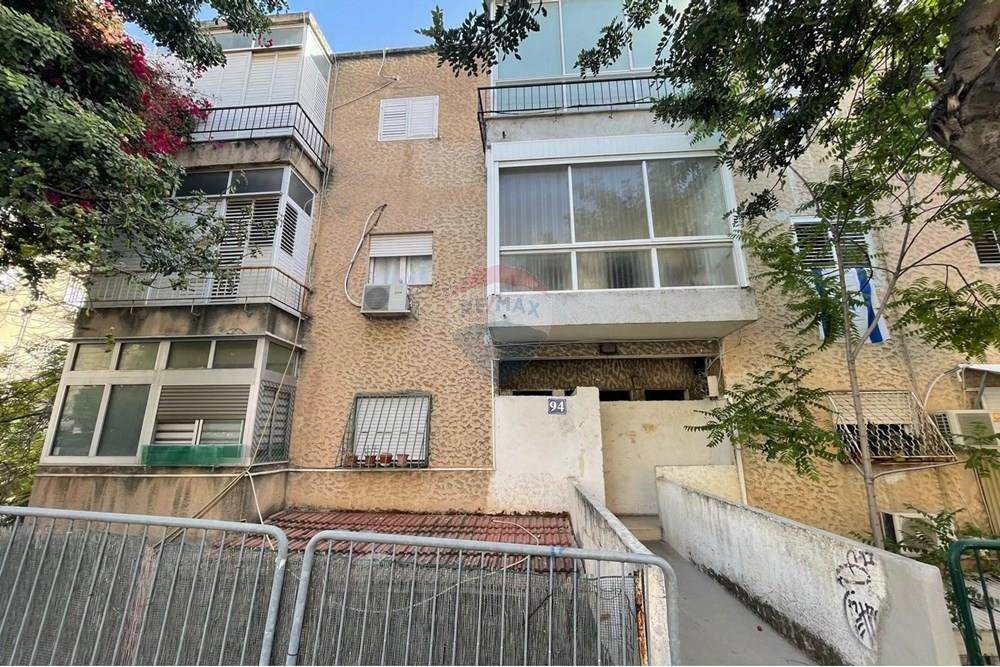 Apartment for Sale in Haifa - Image 3