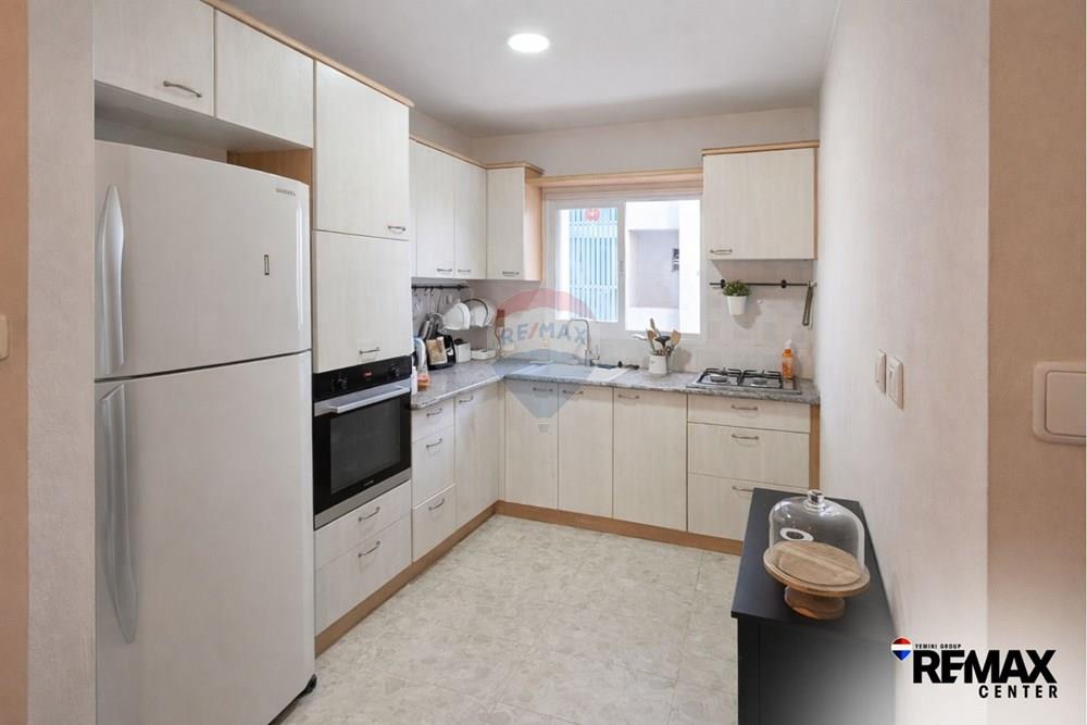 Apartment for Sale in Rishon LeZion - Image 3