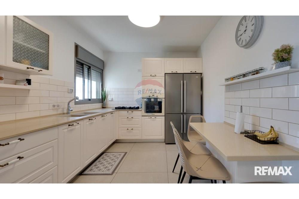 Apartment for Sale in Beer Sheva - Image 1
