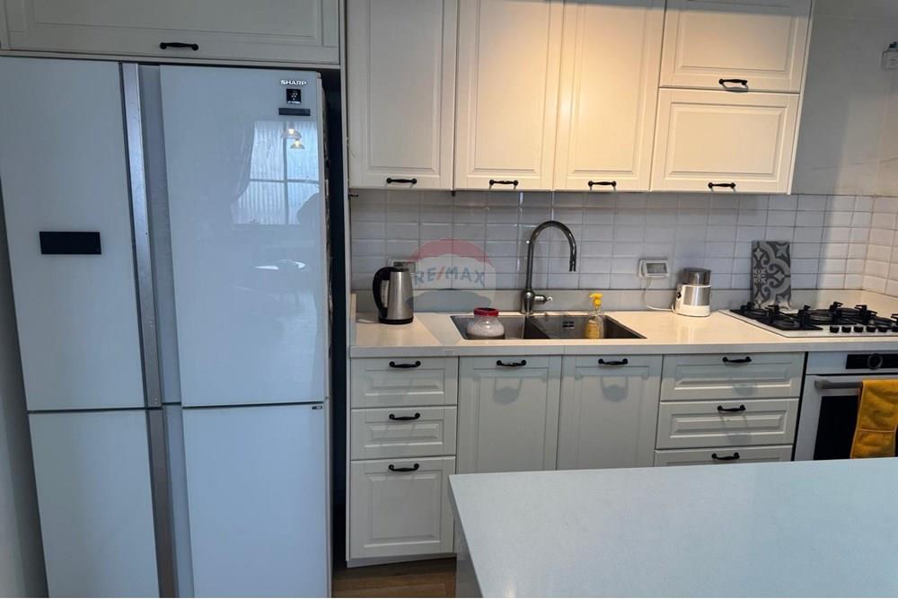 Apartment for Sale in Petah Tikva - Image 1