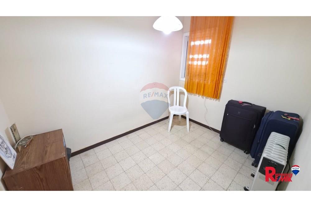 Apartment for Sale in Holon - Image 5