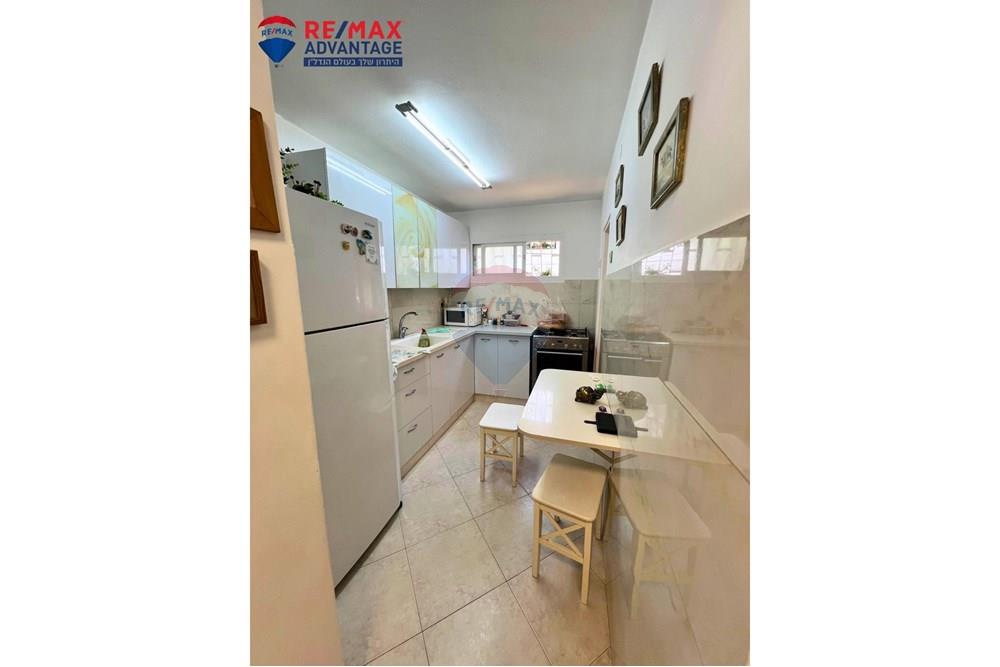 Apartment for Sale in Tel Aviv - Image 3