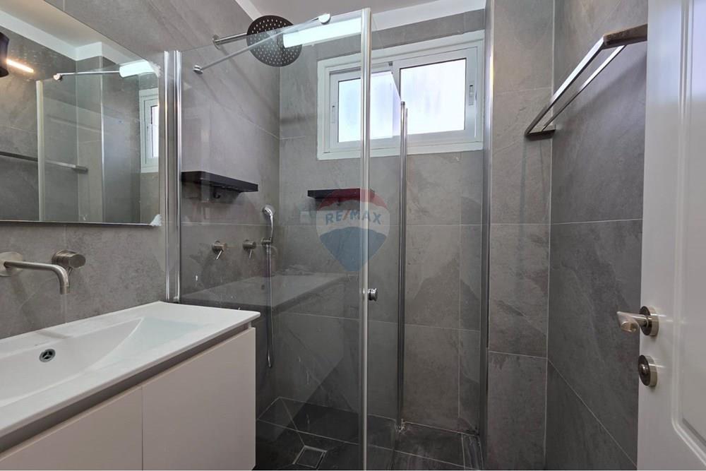 Apartment for Sale in Tel Aviv - Image 7