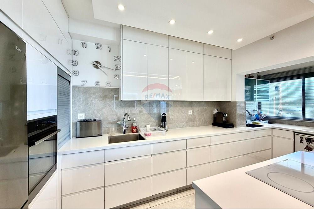 Apartment for Sale in Netanya - Image 5