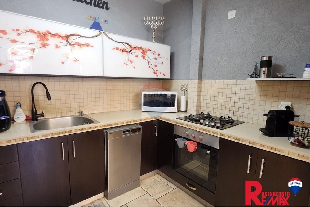 Apartment for Sale in Rishon LeZion - Image 5