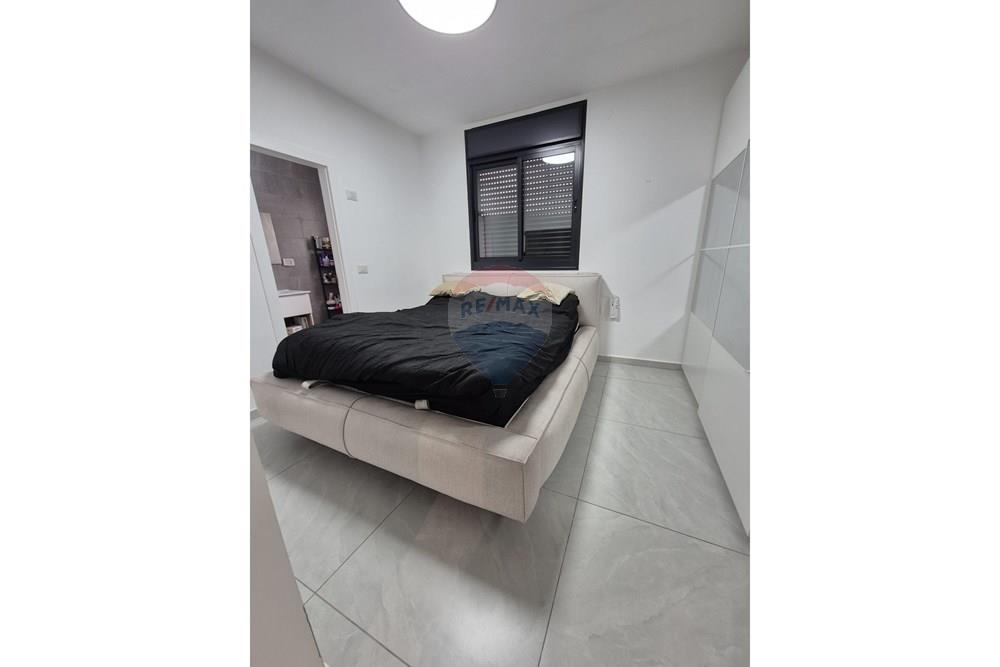 Apartment for Sale in Lod - Image 3