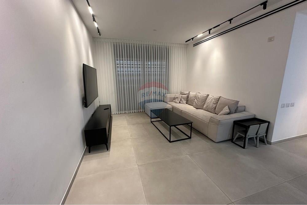 Apartment for Sale in נתיבות - Image 2