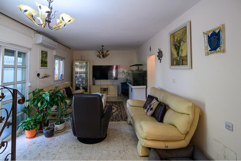Apartment for Sale in נוף הגליל - Image 6